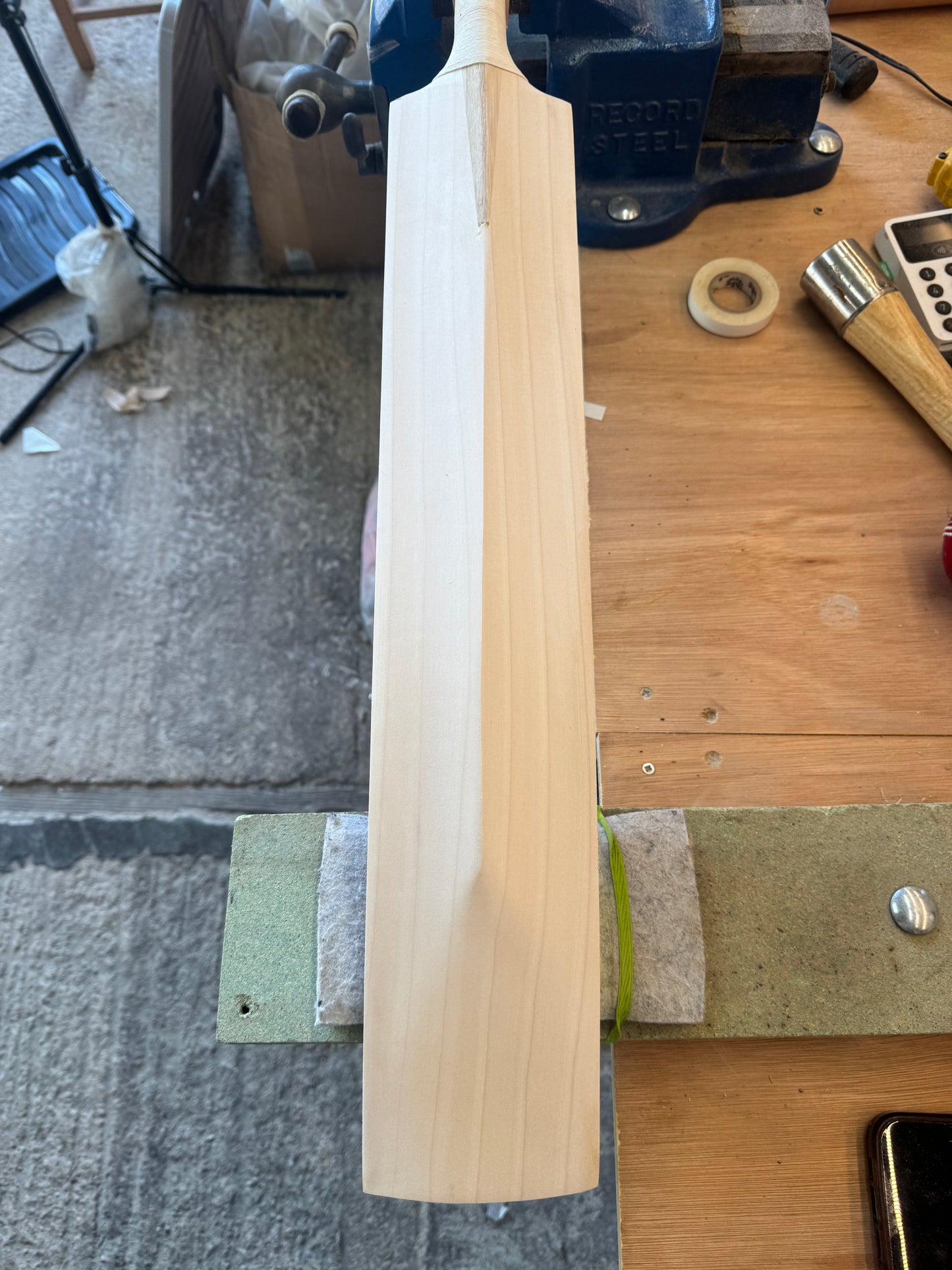 Grade 2, 2lbs 8.4oz, Mid-Low Middle - OX29 Handmade #299