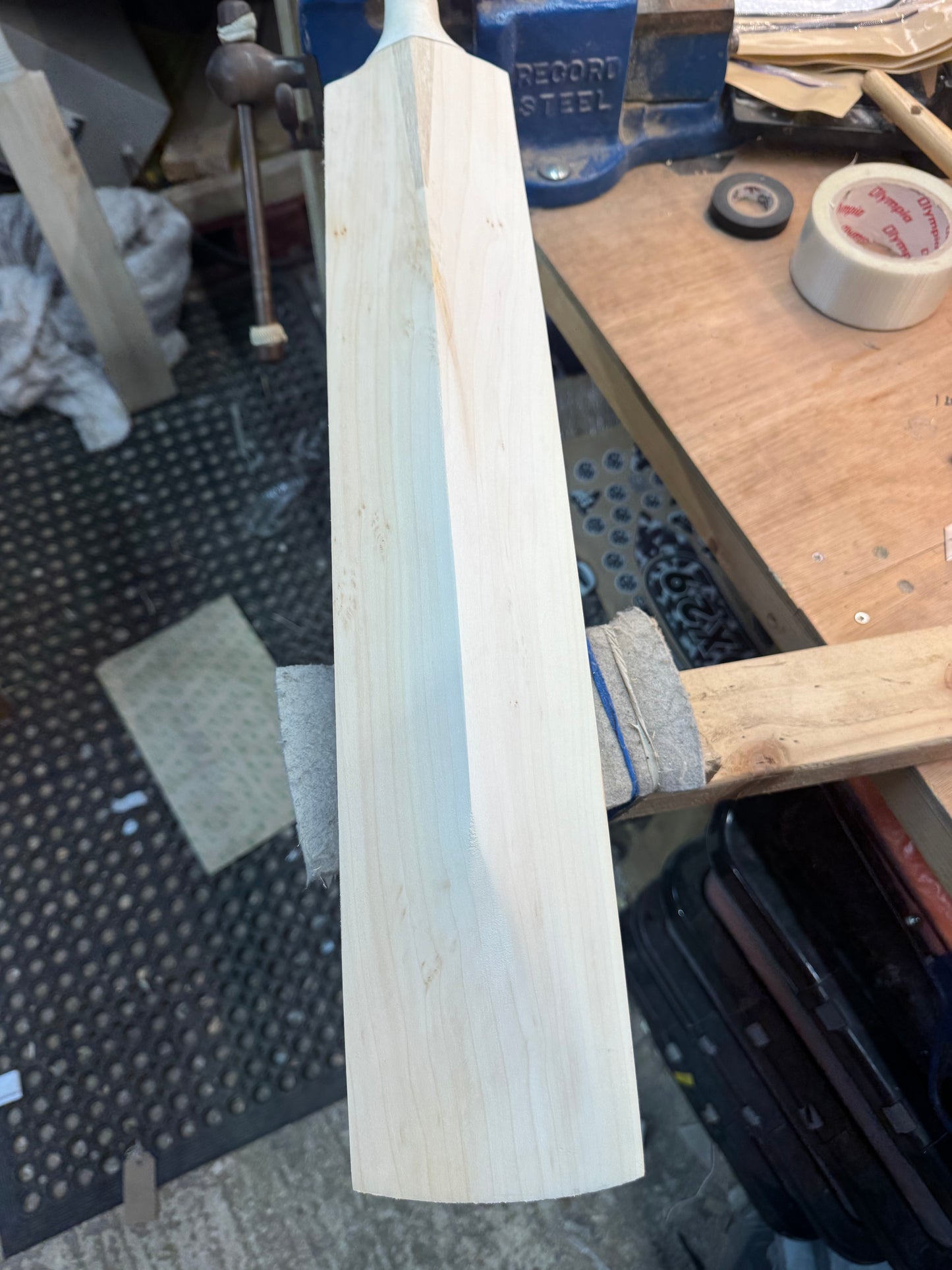 Players Grade, 2lbs 8.4oz, Low Middle, OX29 Handmade #449