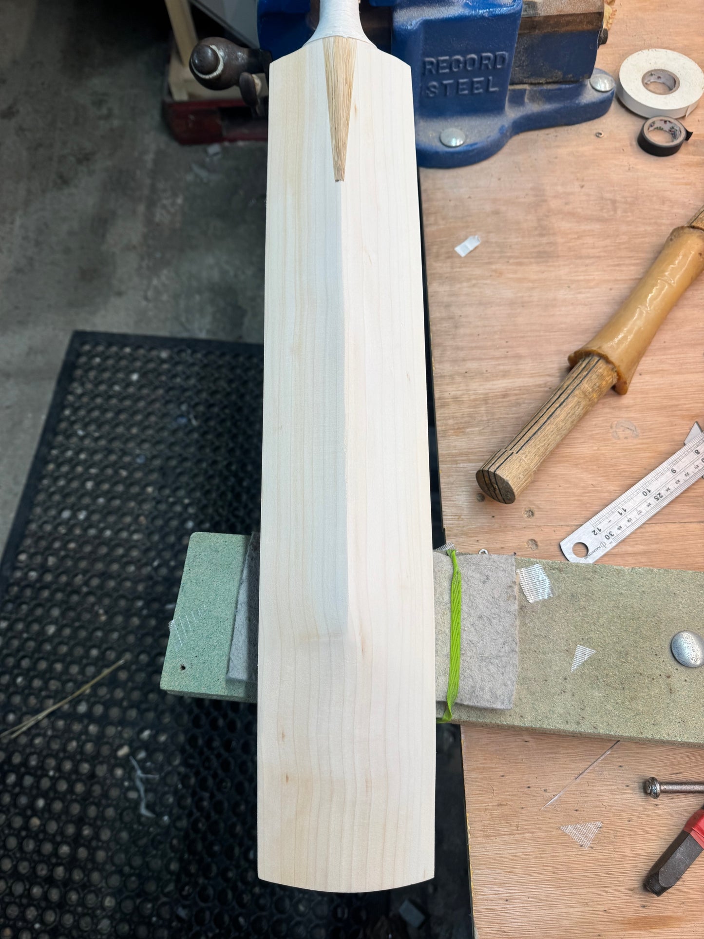 Players Grade, 2lbs 10.2 oz Mid-Low Middle - OX29 Handmade #335