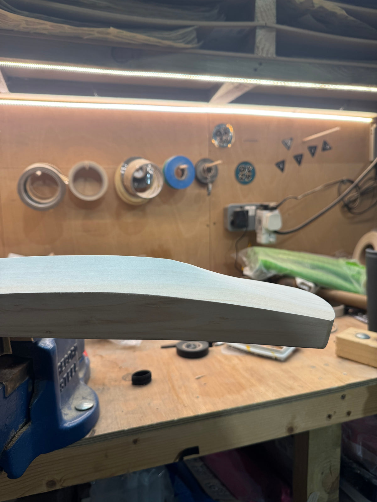 Grade 1, 2lbs 8.9oz, Mid-Low Middle, OX29 Handmade #548