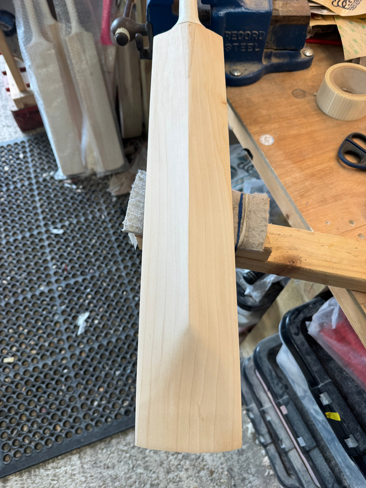 Grade 2, 2lbs 7.3oz, Low Middle, OX29 Handmade #576