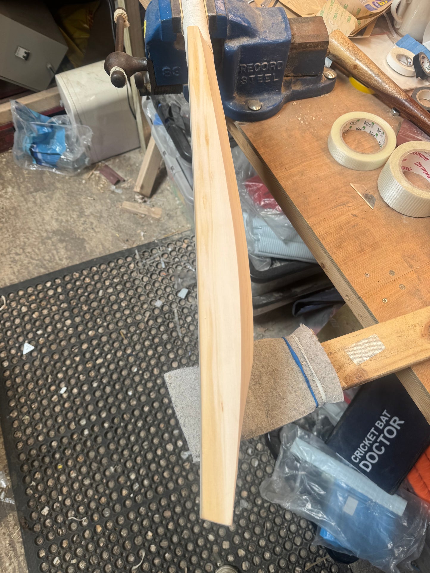 Grade 4, 2lbs 7.8oz Mid-Low Middle, OX29 Handmade #415
