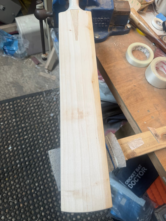 Grade 4, 2lbs 7.8oz Mid-Low Middle, OX29 Handmade #415
