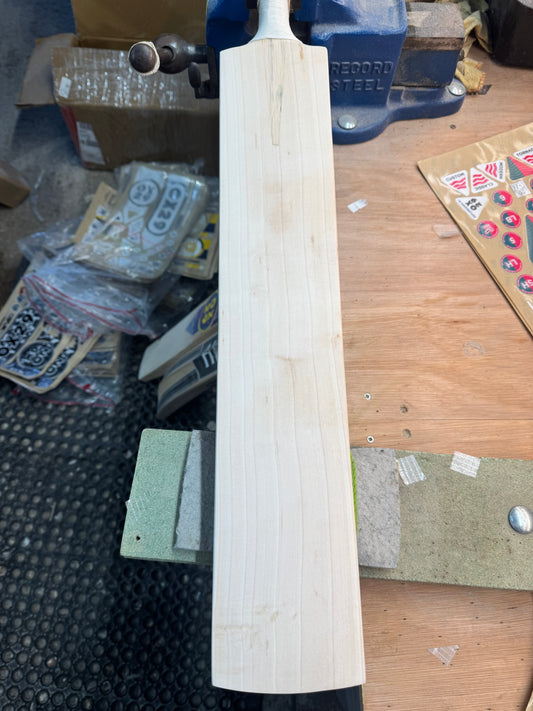 Grade 2 with natural DEFECT, 2lbs 8.3oz, Mid-Low Middle - OX29 Handmade #324