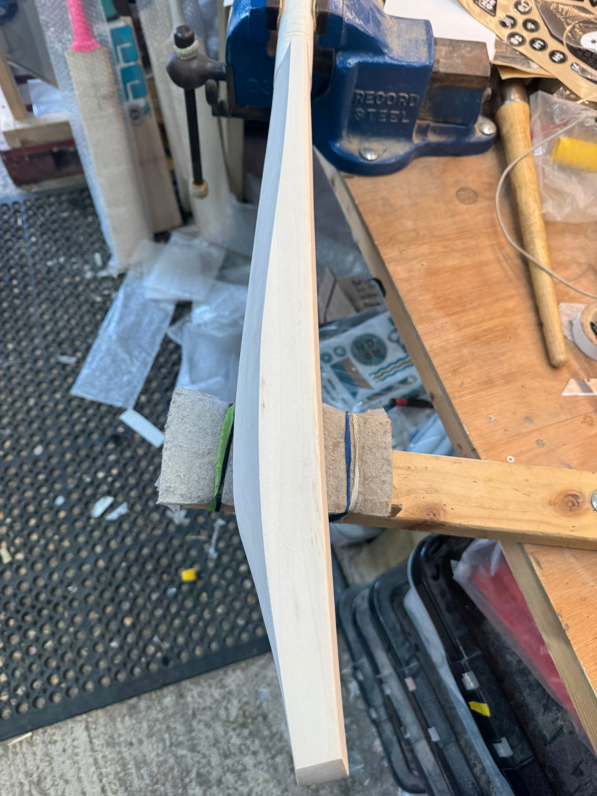 Grade 3, 2lbs 8.8oz, Mid-Low Middle, OX29 Handmade #558