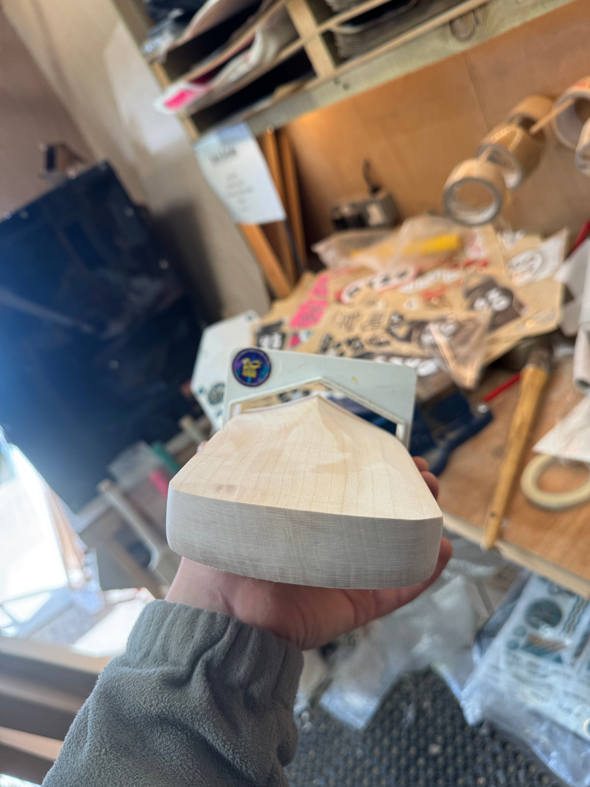 Grade 3, 2lbs 10.5, Mid-Low Middle, OX29 Handmade #561