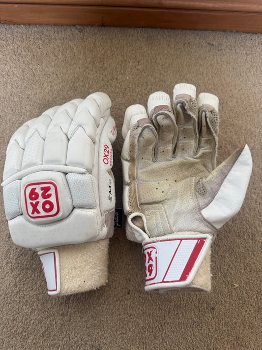 USED LH Men’s Older Design Batting Gloves Indian Made