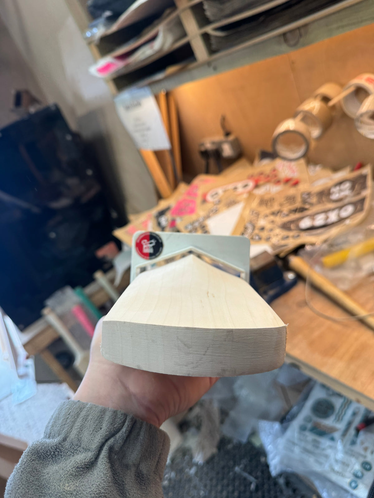 Grade 3, 2lbs 7.7oz, Mid-Low Middle, OX29 Handmade #559