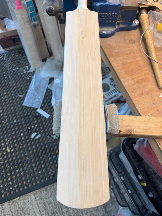 Grade 3, 2lbs 8.8oz, Mid-Low Middle, OX29 Handmade #558