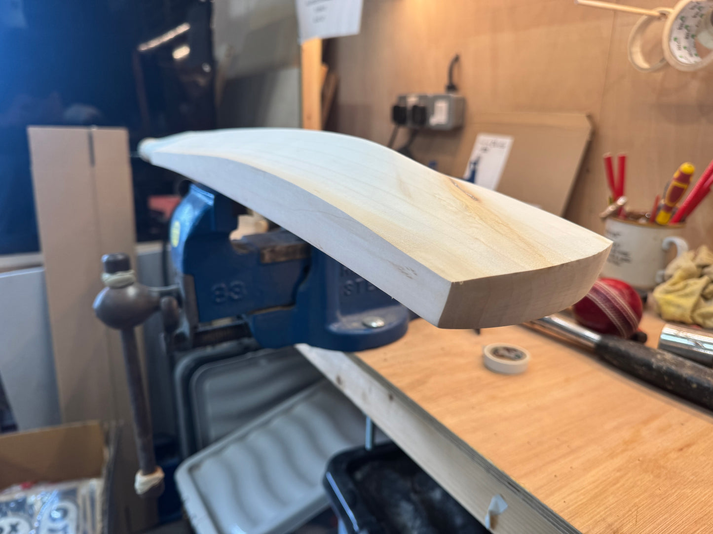 Grade 1, 2lb 11.1oz, TRADITIONAL PROFILE, Low Middle - OX29 Handmade #314