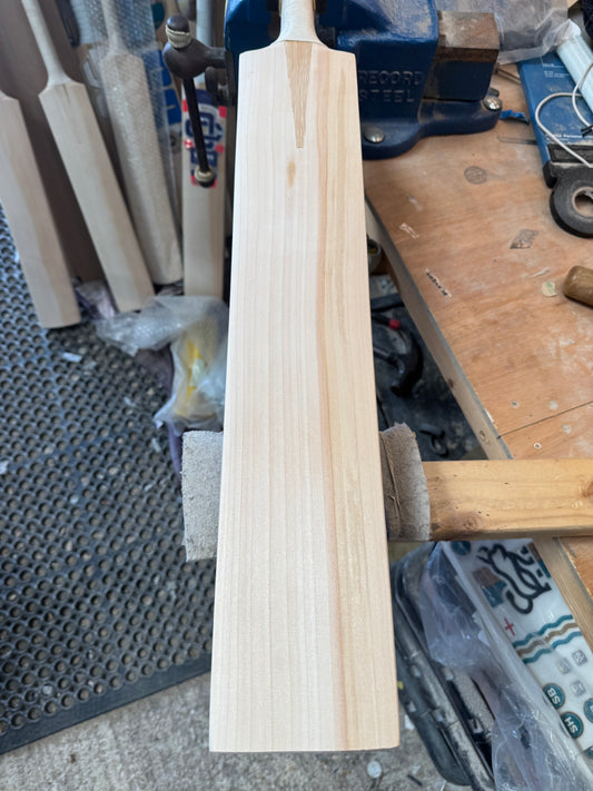 Players Grade FULL PROFILE, 2lbs 9.1oz Mid-Low Middle, OX29 Handmade #497