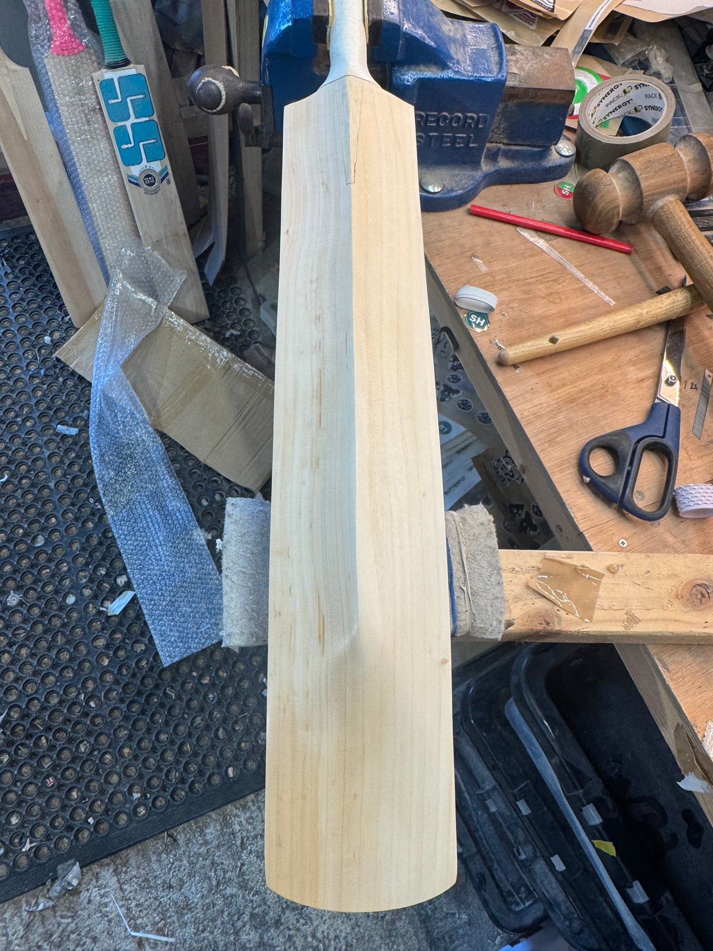 Players Grade, 2lbs 7.9oz Mid-Low Middle, OX29 Handmade #517