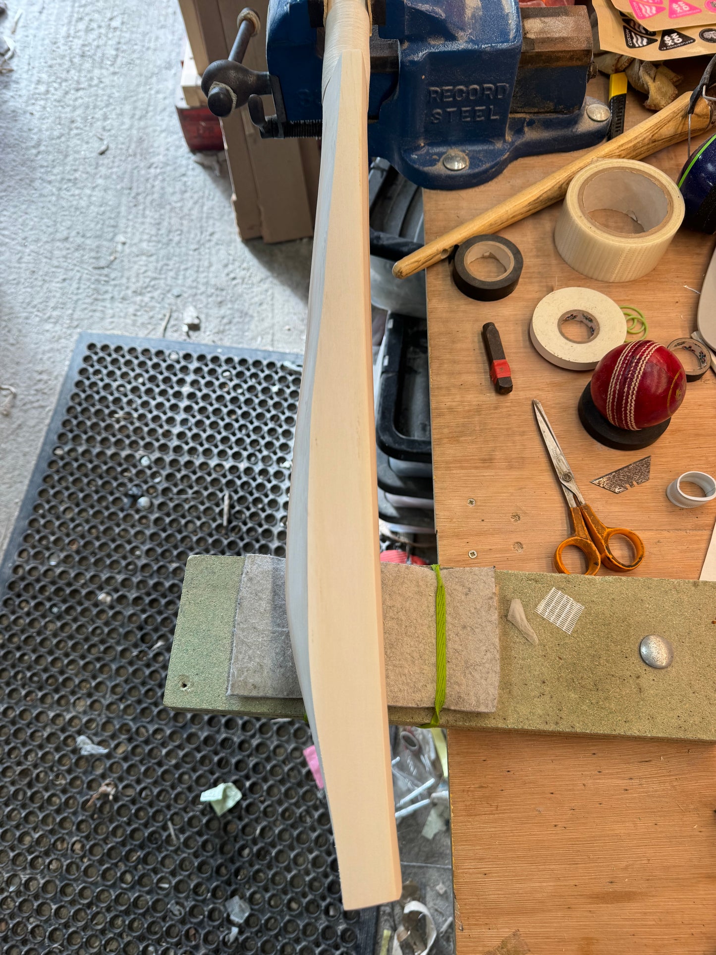 Grade 3 FULL SHAPE, 2lbs 7.6oz Mid-Low Middle - OX29 Handmade #340