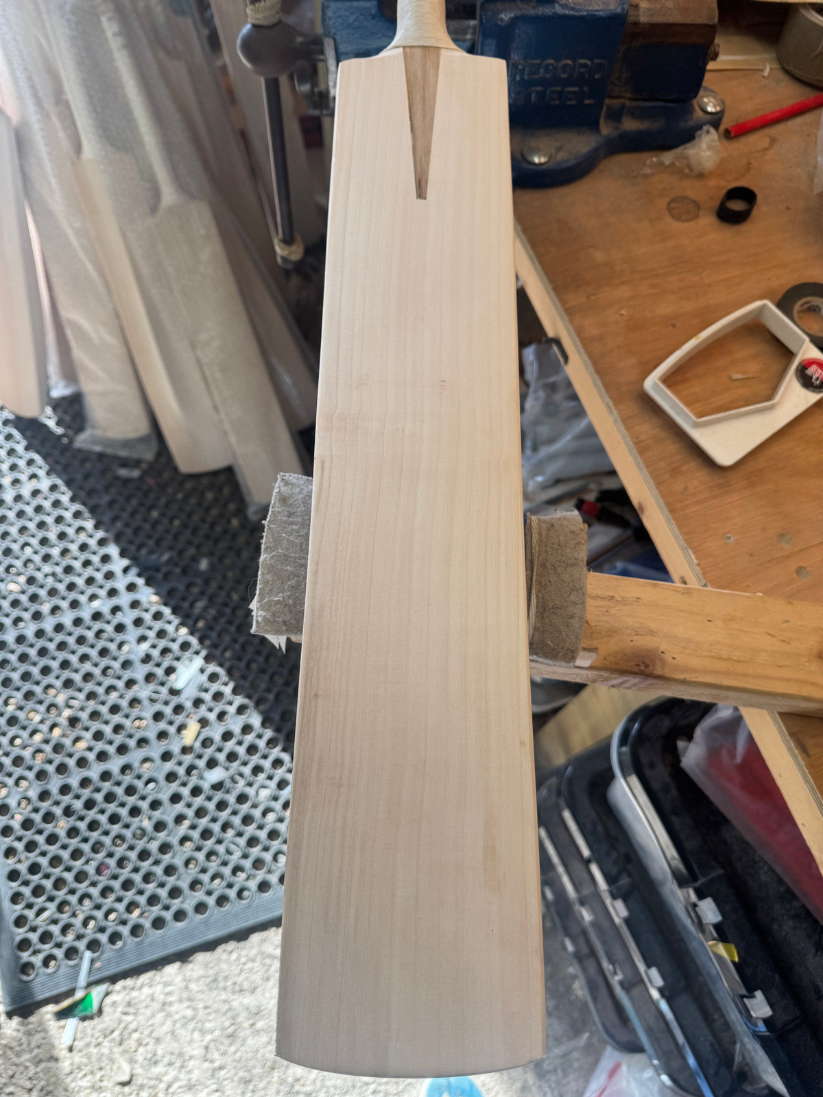 FULL Players Grade, 2lbs 7.7oz Mid-Low Middle, OX29 Handmade #544