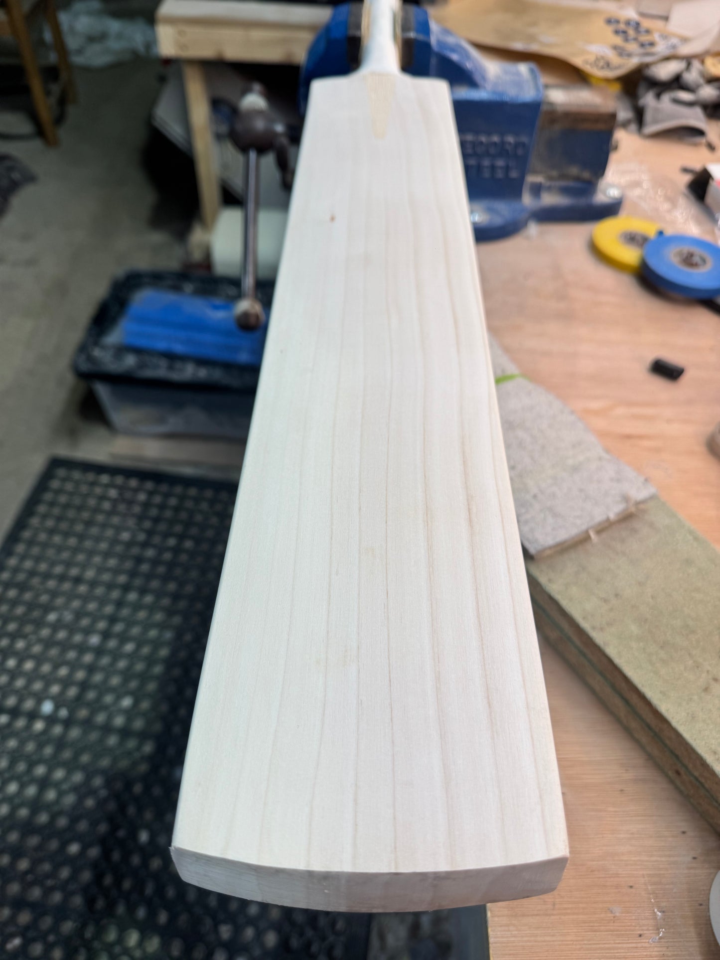 Players Grade, 2lbs 8.9oz Mid-Low Middle, OX29 Handmade #372