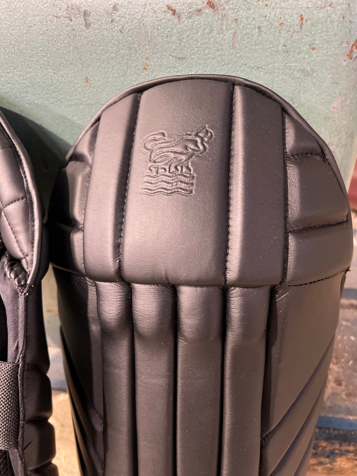 2024 Senior Elite Wicket Keeping Pads