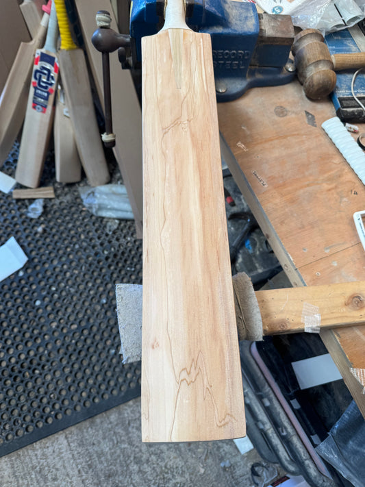 Players Grade, 2lbs 8.4oz Mid-Low Middle, OX29 Handmade #500