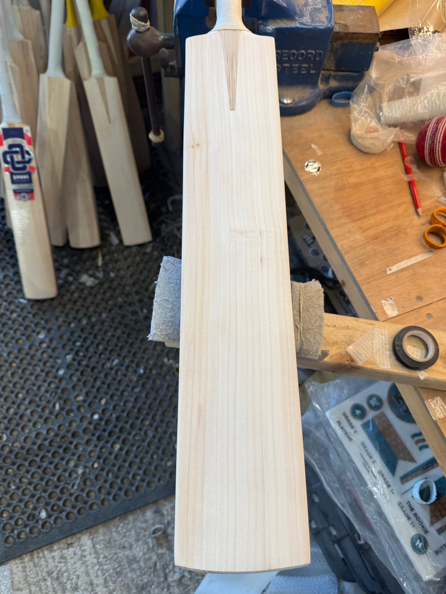 Grade 1 Plus, 2lbs 7.7oz, TRADITIONAL PROFILE, Mid-Low Middle, OX29 Handmade #465