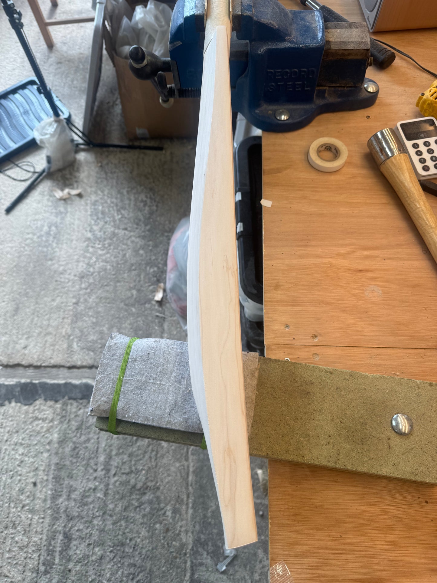 Grade 3, 2lbs 7.8oz, Mid-Low Middle - OX29 Handmade #296