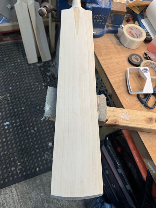 Players Grade, 2lbs 9.2oz Mid-Low Middle, OX29 Handmade #442