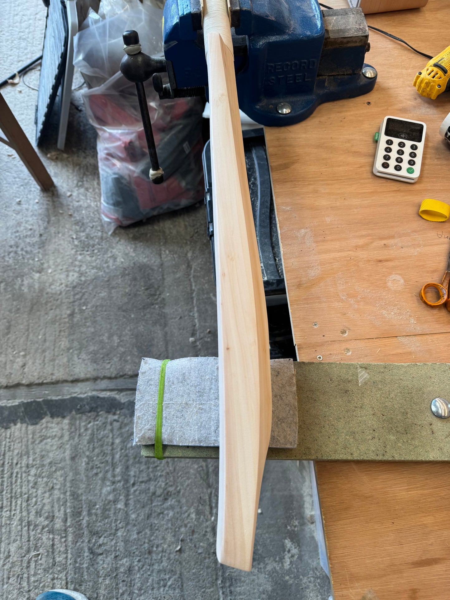 Grade 3, TRADITIONAL SHAPE, 2lbs 6.7oz, Low Middle - OX29 Handmade #280