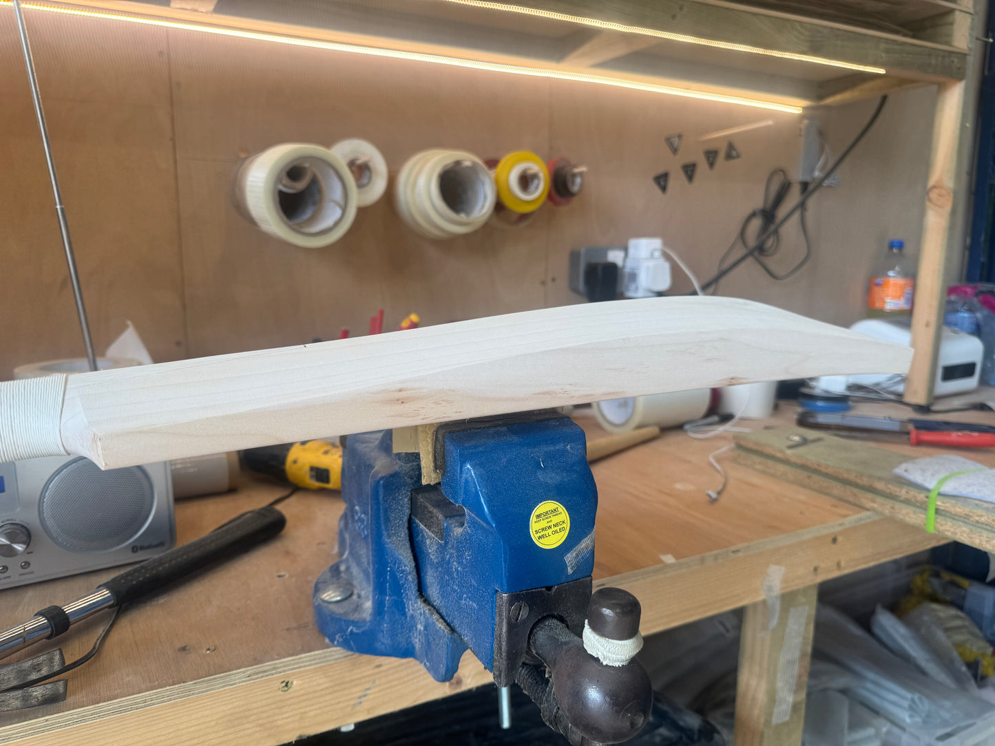 Grade 2, 2lbs 8oz, Mid-Low Middle - OX29 Handmade #295