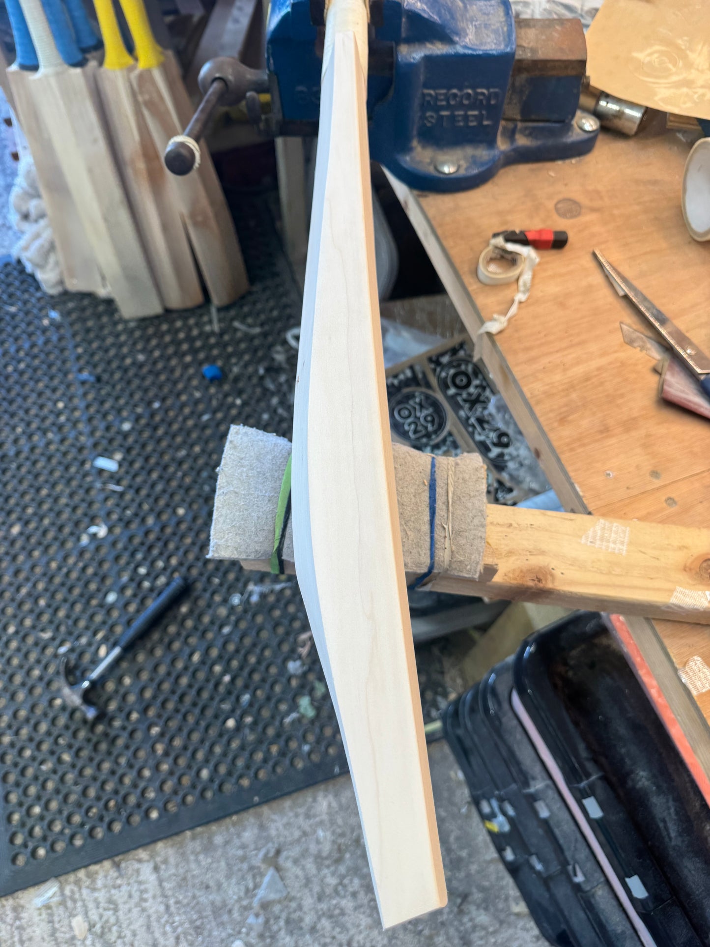 Players Grade, 2lbs 9.1oz, Mid-Low Middle, OX29 Handmade #455