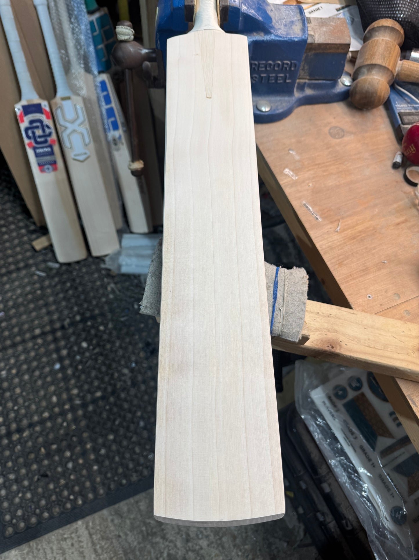 Players Grade, 2lbs 8.6oz Mid-Low Middle, OX29 Handmade #504