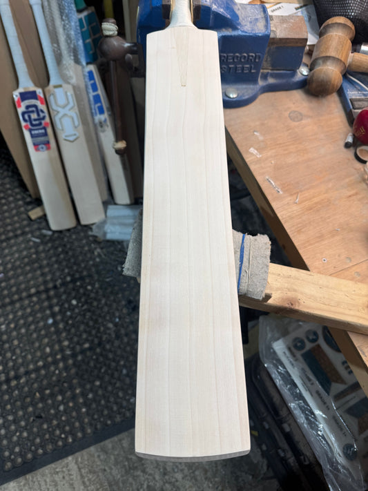 Players Grade, 2lbs 8.6oz Mid-Low Middle, OX29 Handmade #504