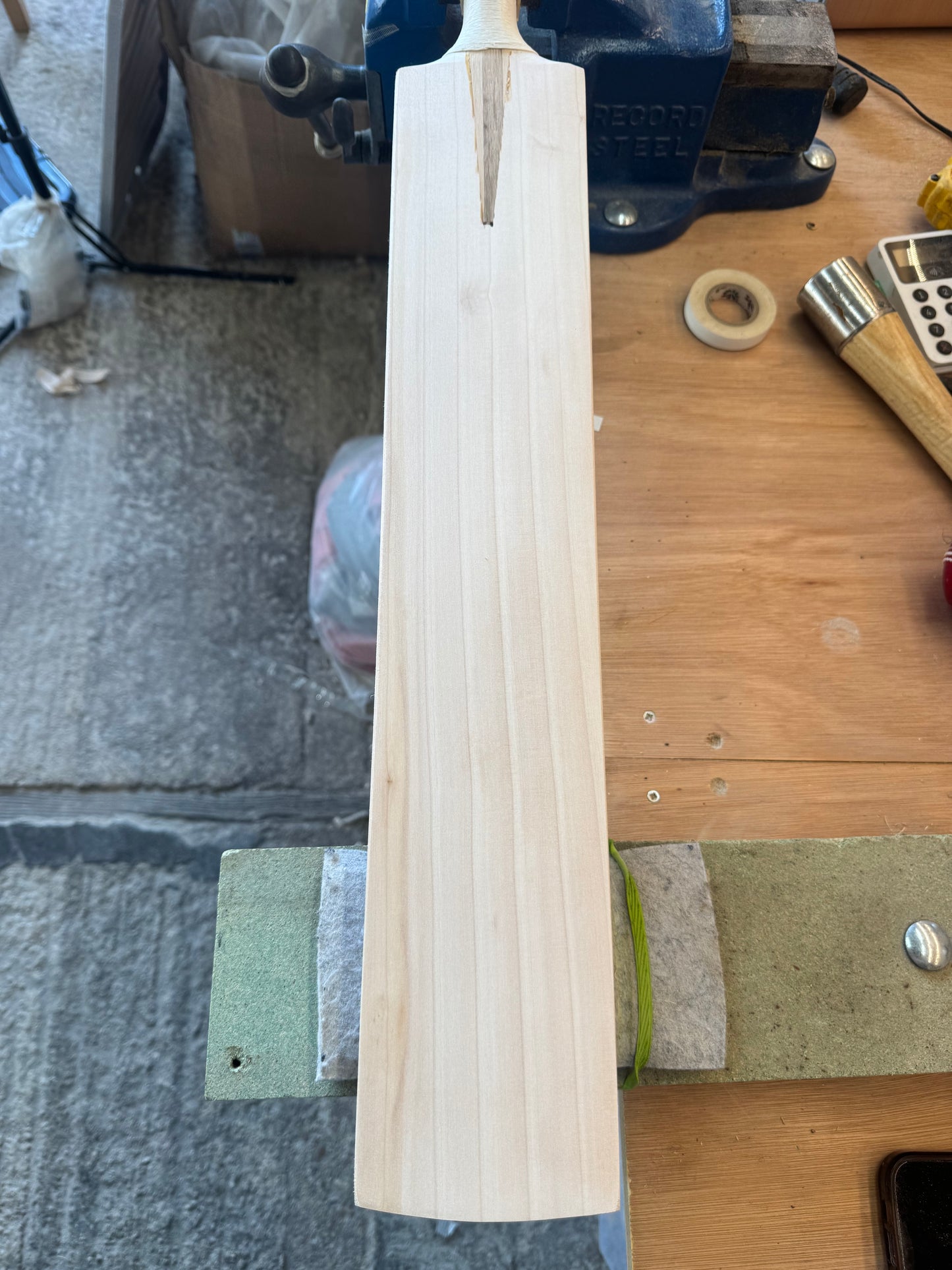 Grade 2, 2lbs 8.4oz, Mid-Low Middle - OX29 Handmade #299