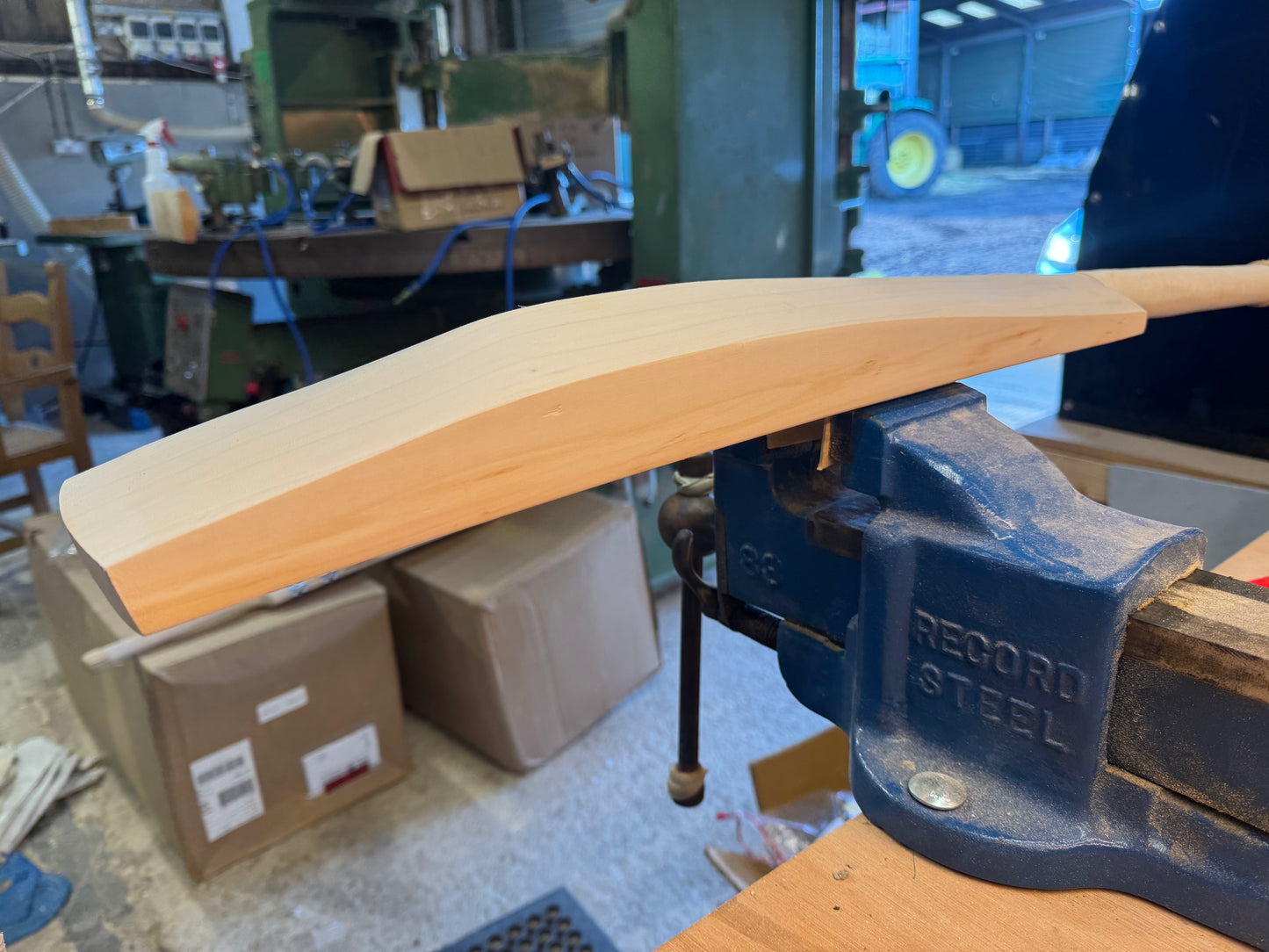 Players Grade, SB & LH, FULL SHAPE, 2lbs 10.3oz Mid-Low Middle - OX29 Handmade #318