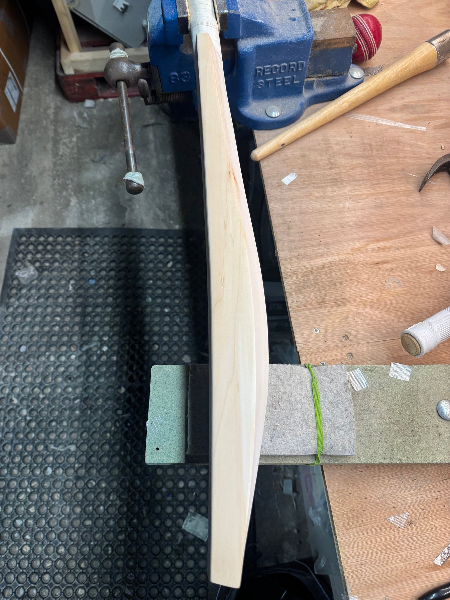 Players Grade, 2lbs 9.5oz Mid-Low Middle - OX29 Handmade #326