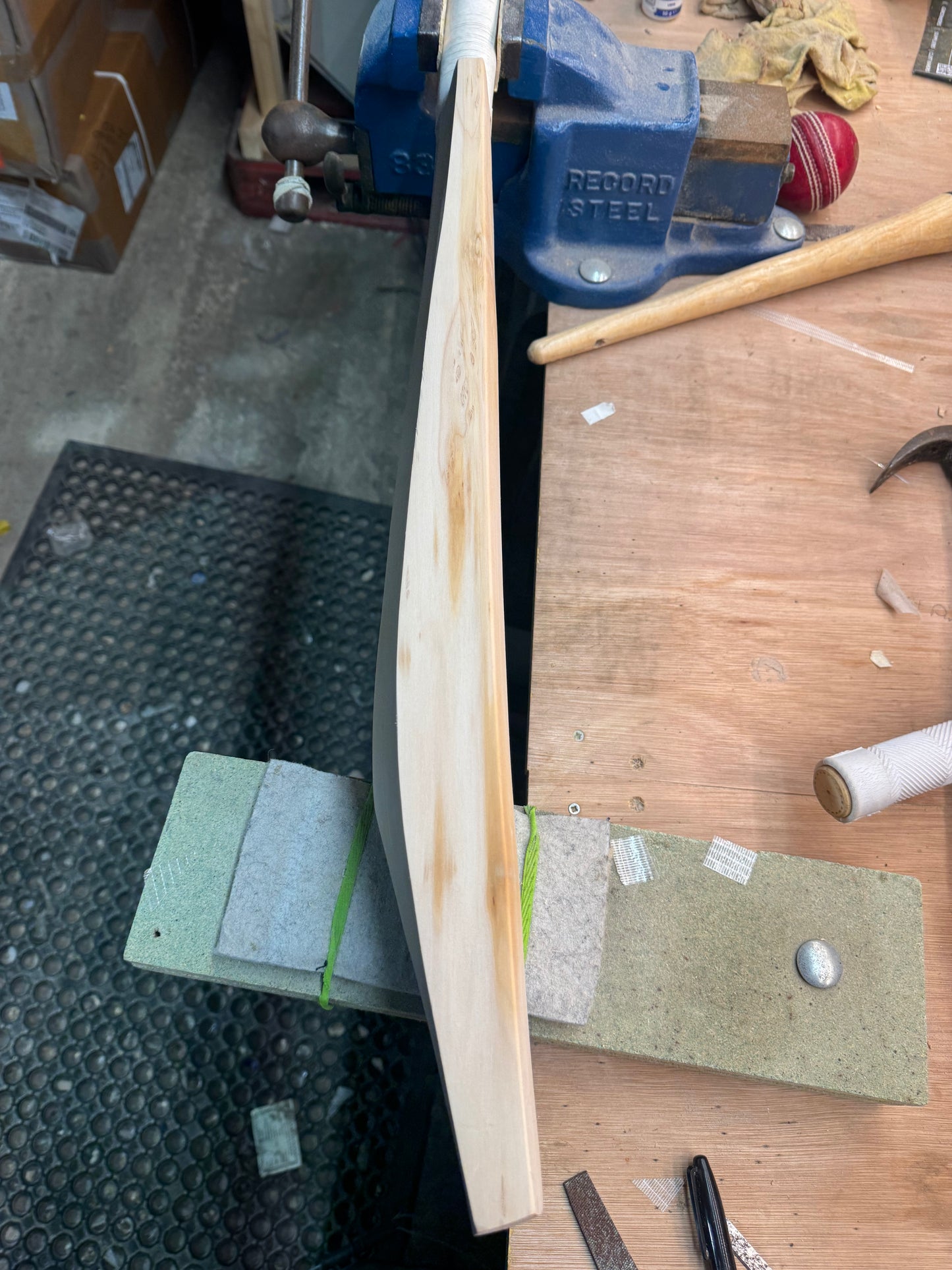 Players Grade, 2lbs 8.8oz Mid-Low Middle - OX29 Handmade #327