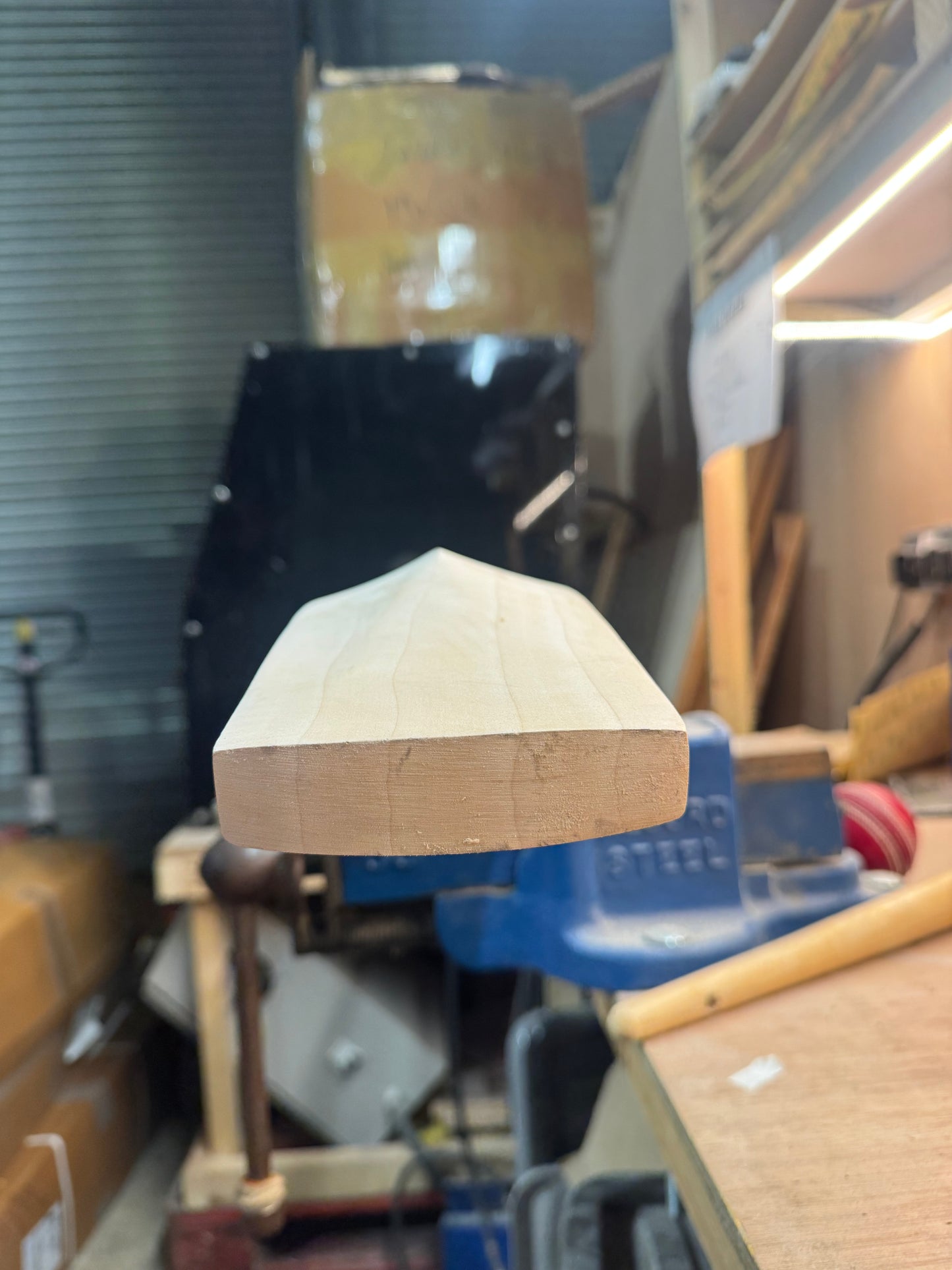 Players Grade, 2lbs 8.8oz Mid-Low Middle - OX29 Handmade #327