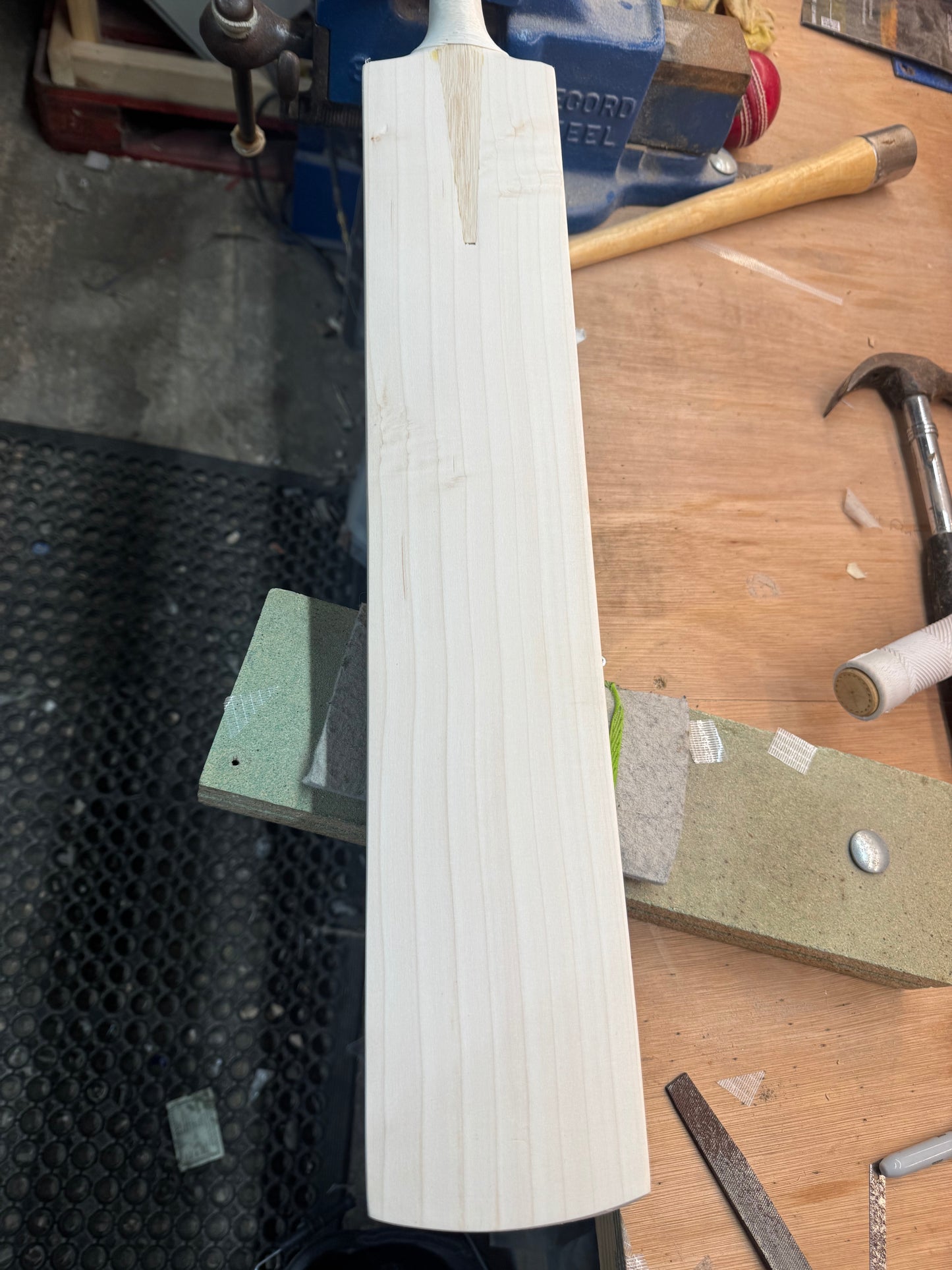 Players Grade, 2lbs 8.4oz Mid-Low Middle - OX29 Handmade #328