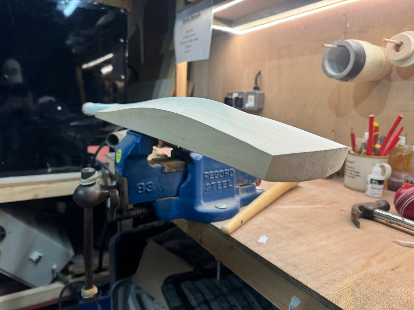 Grade 3, 2lbs 10.5oz Mid-Low Middle - OX29 Handmade #329