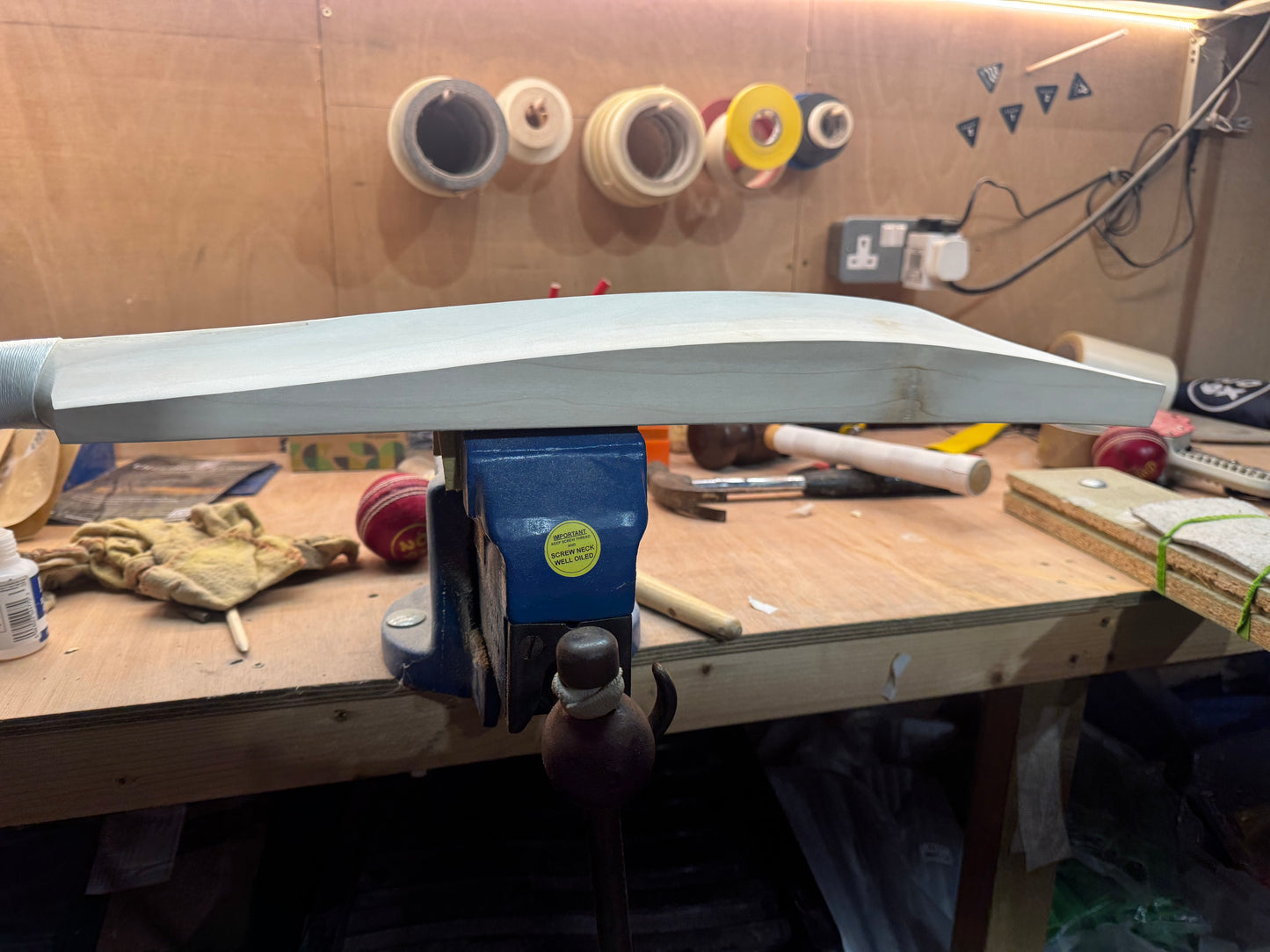 Butterfly Grade, 2lbs 11.3oz, Mid-Low Middle - OX29 Handmade #331