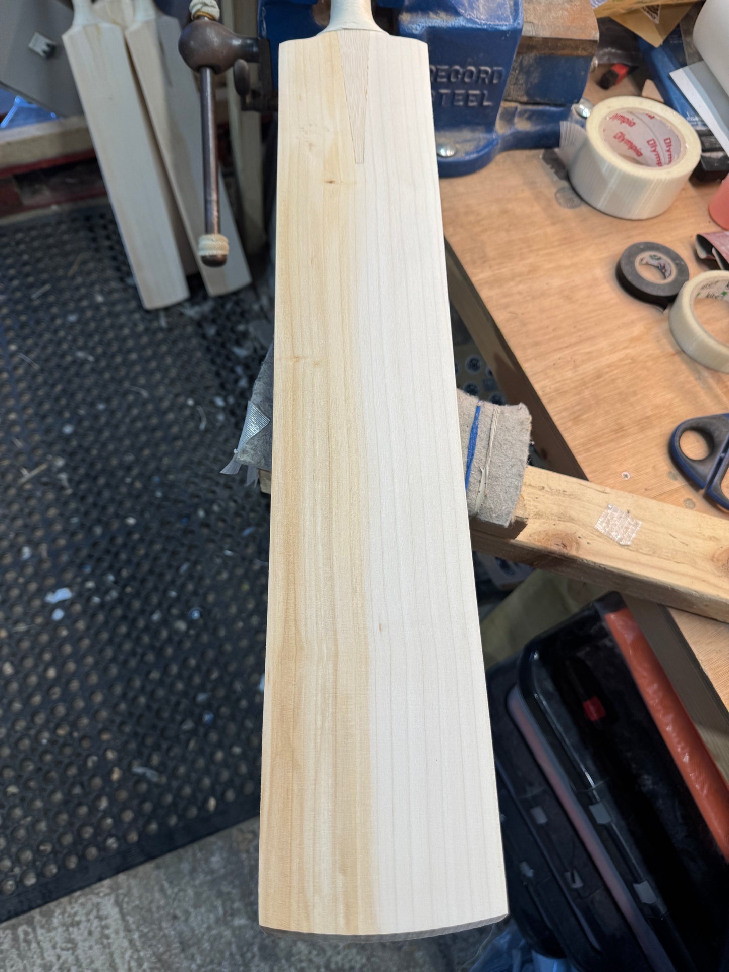 Players Grade, 2lbs 9.9oz Mid-Low Middle, OX29 Handmade #443