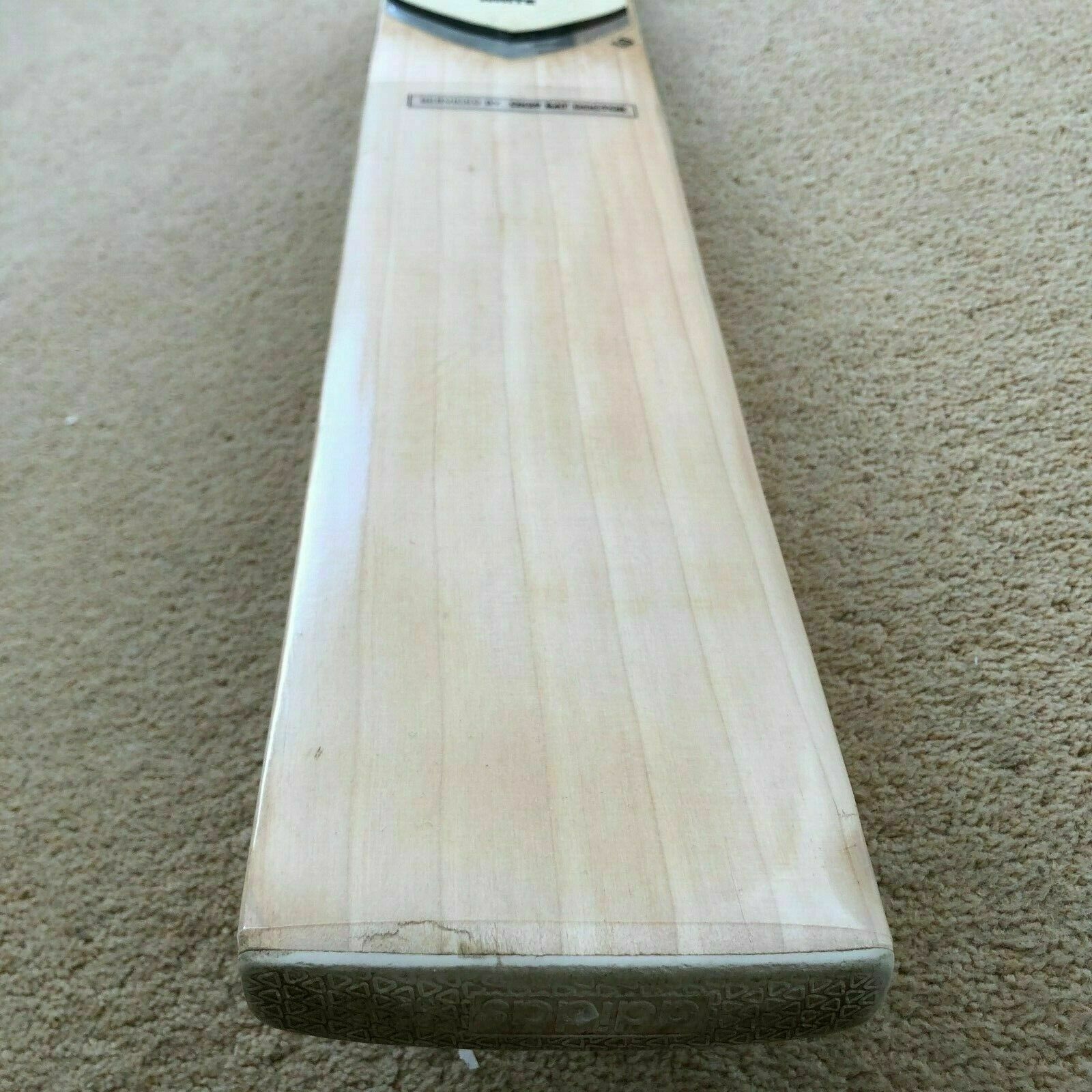 3 x Sterke CRICKET BAT Clear FaceProtection ANTI-SCUFF-BLAD met sterke lijm en randband 3 x Sterke CRICKET BAT Clear FaceProtection ANTI-SCUFF-BLAD met sterke lijm en randband