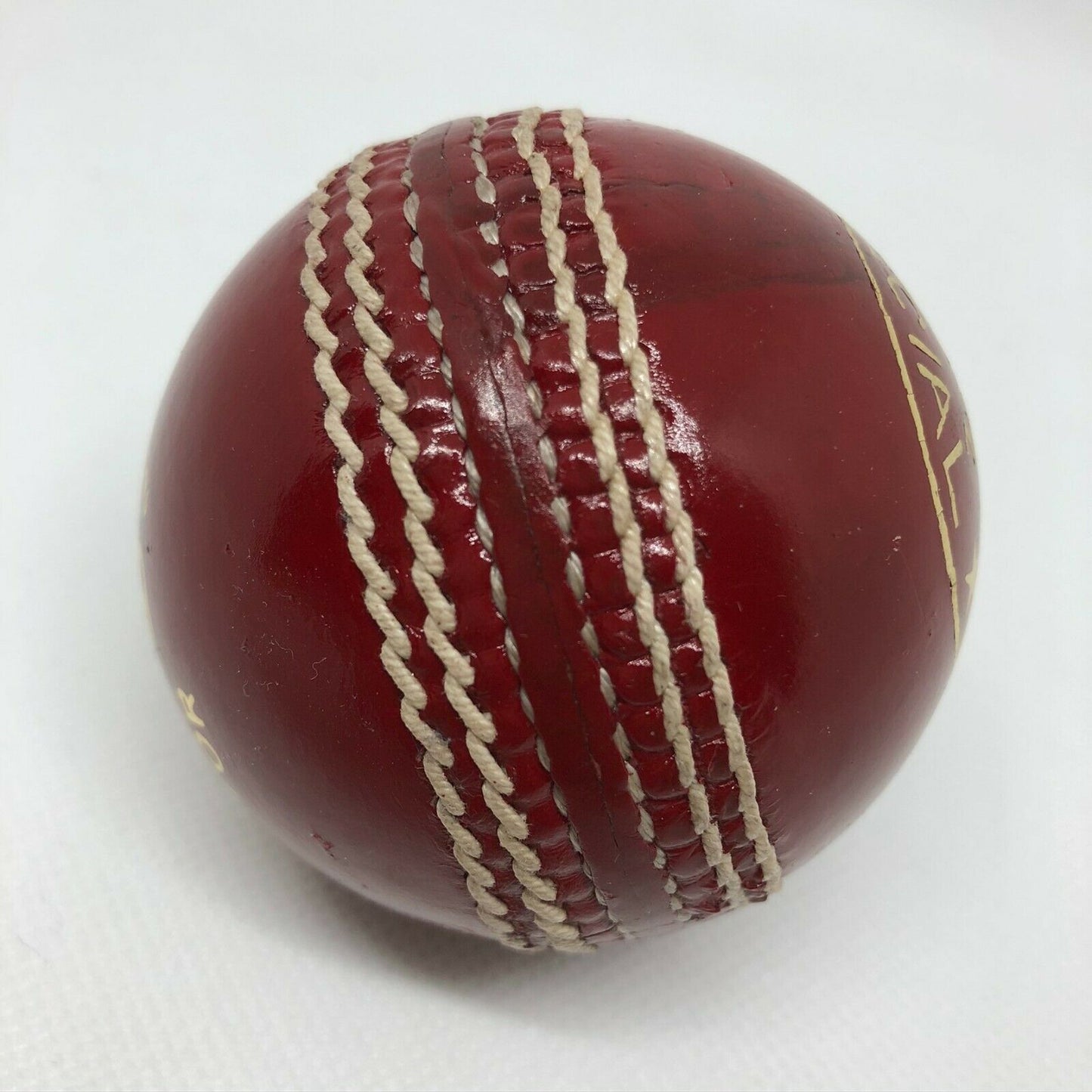 Junior Red League Special 'A' Grade 4 3/4 oz 135 grams Match Cricket Ball